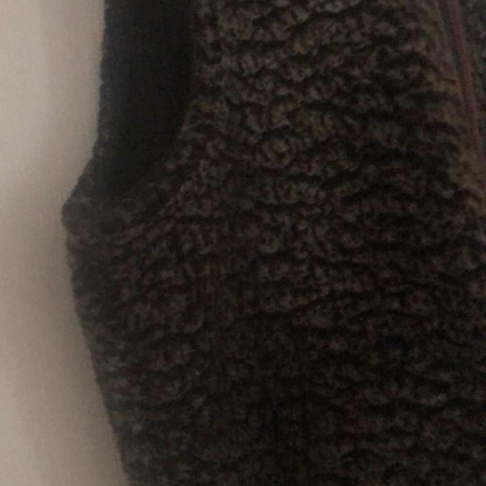 Woman’s fall cozy zip up Sherpa vest - Picture 4 of 11